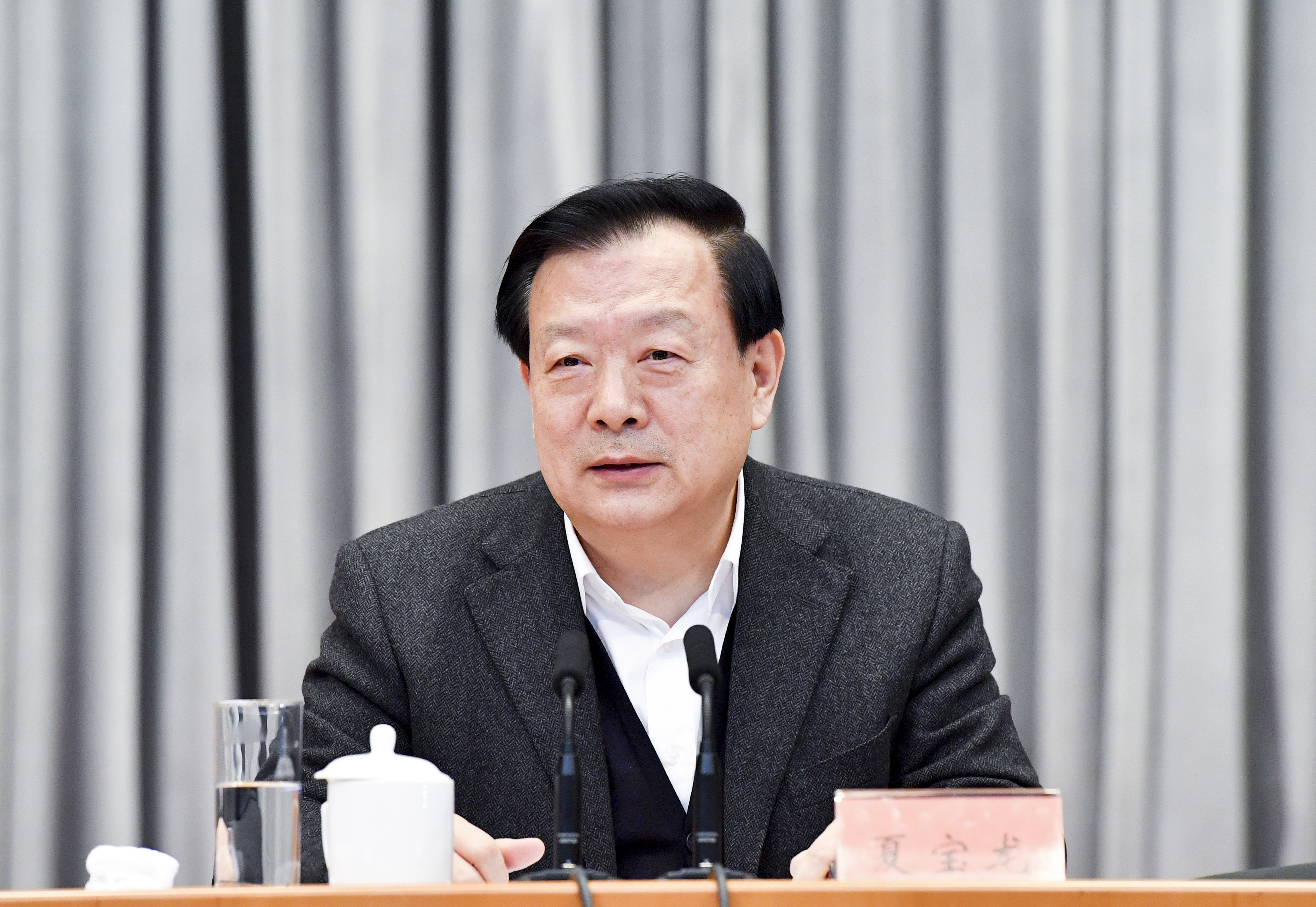 2月9日上午,省委書記、省人大常委會(huì)主任夏寶龍出席省委農(nóng)村工作會(huì)議并講話。記者梁臻 攝.jpg